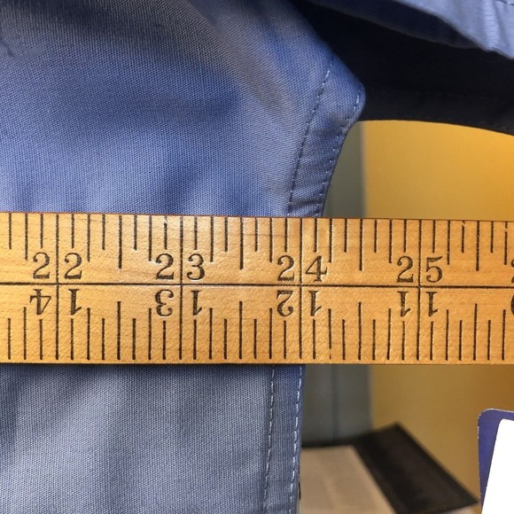 Landau Essentials Unisex Relaxed Fit 1-Pocket V-Neck Scrub Top 7502 TMD Blue - Picture 12 of 12